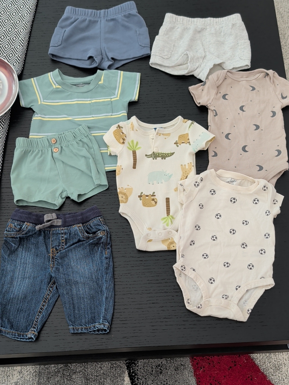 8 Piece Lot Baby Boy 0 - 3 Months Old Navy Safari Onesie Shorts Shirt Jeans